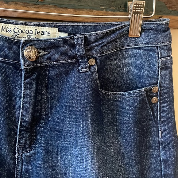 2/$30 Miss Cocoa Rolled Cuff Denim Jean Shorts Size 11/12 - Picture 6 of 13